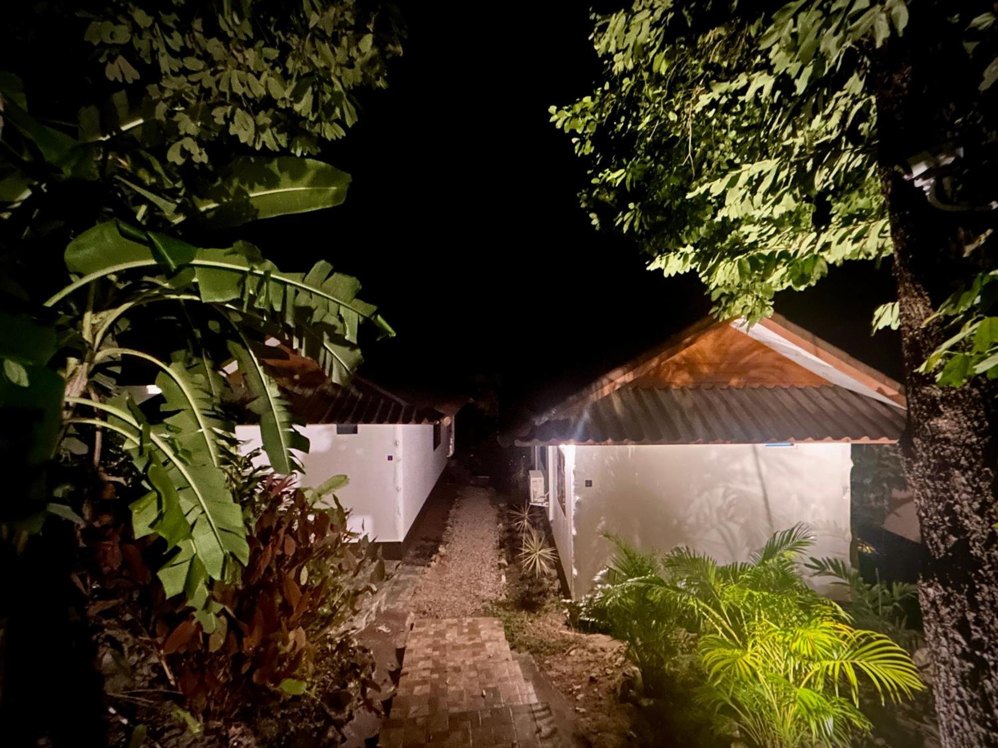 Kalani Bungalows, Haad Yao Zewnętrze zdjęcie